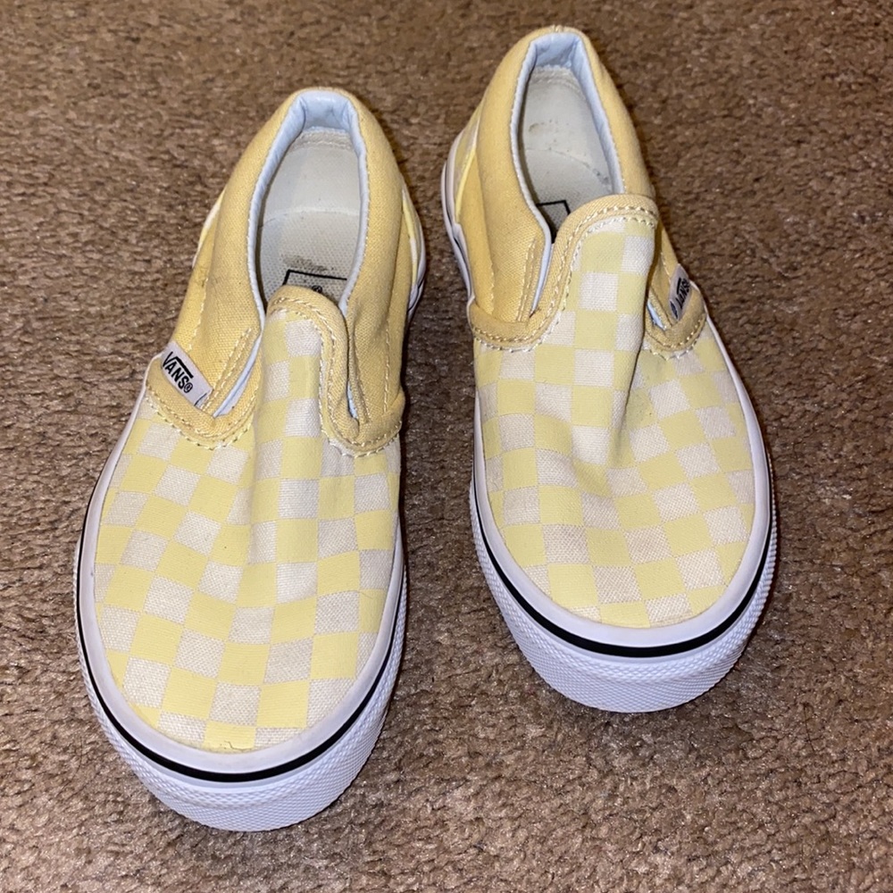 Yellow vans 🌸 - Picture 3 of 6